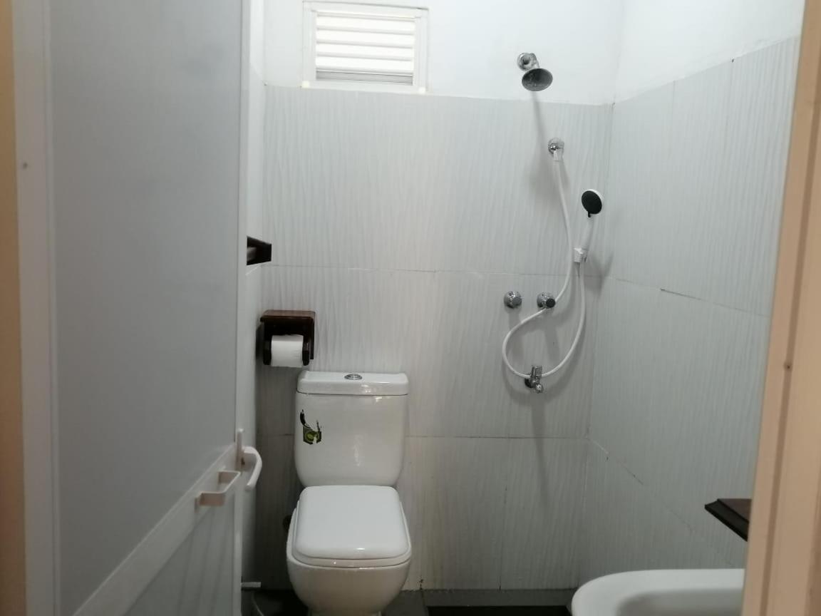Jennifer'S Villa Негомбо Экстерьер фото